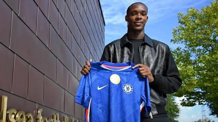 关于斯特拉, 杰克逊, 完成 关于斯特拉, 杰克逊, 完成