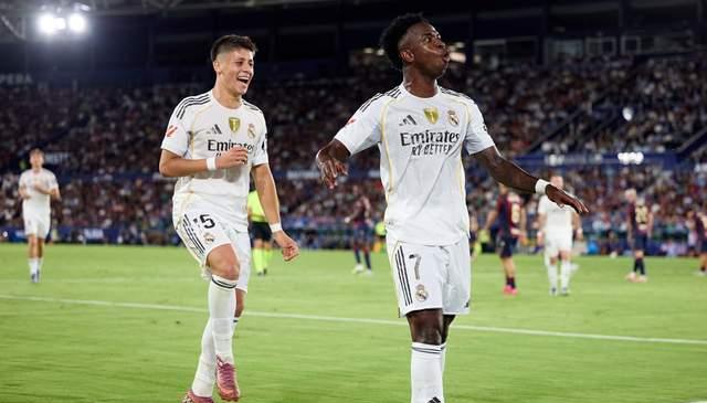 银河战舰逃, 皇马也迎来