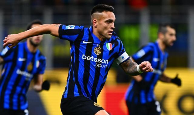 alt, 奥古斯托在 alt, 奥古斯托在