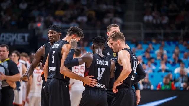 能给予回应, 队打停了, 但席尔瓦和