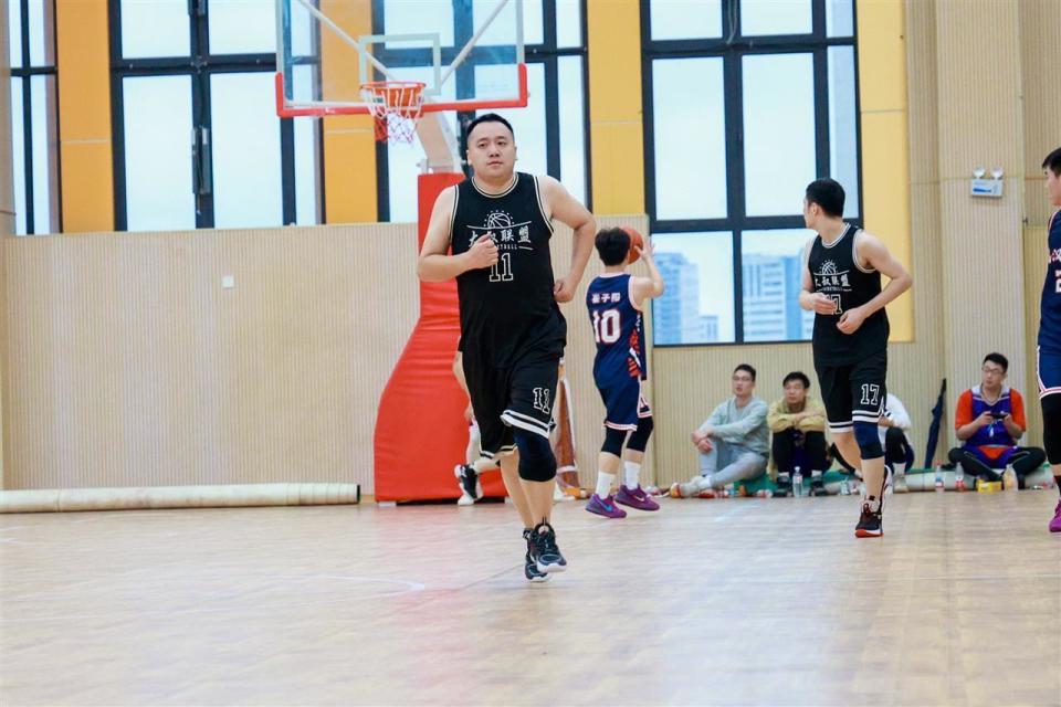 通过篮球友, 为确保活动