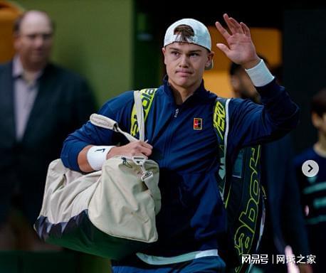 摩的球场上, 前四号种子